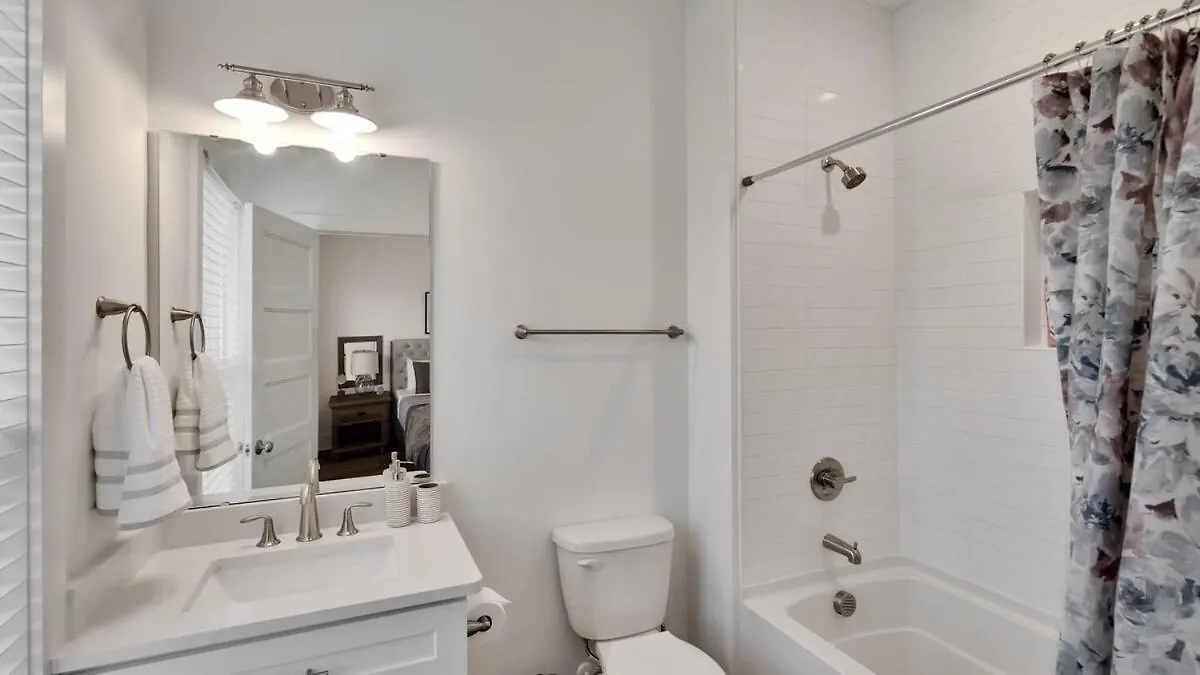 Holiday home Stylish Two Story Close To South End And Uptown Charlotte